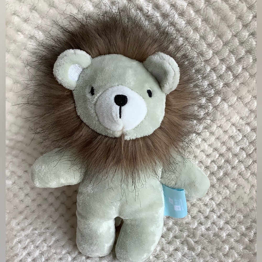 Max Studio Kids Plush Lion Stuffed Animal Embroidered Eyes Soft Toy